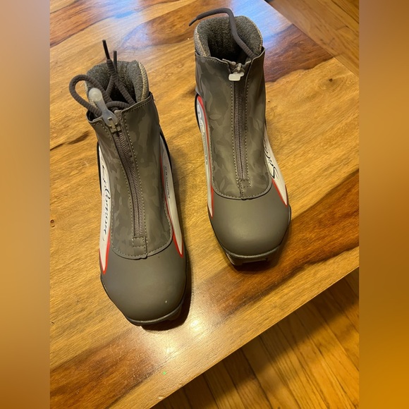 Solomon cross country shoes size 5,5 in perfect condition - Picture 2 of 7